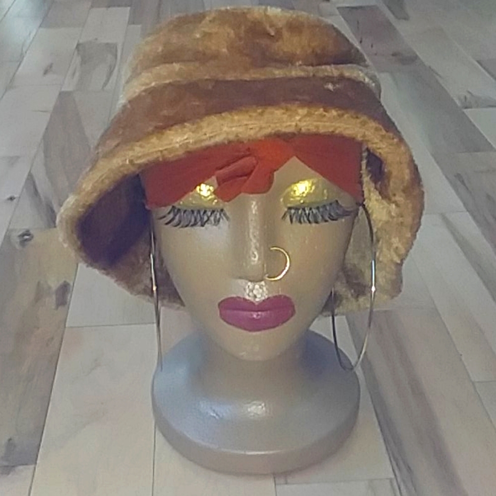Zeen Hat